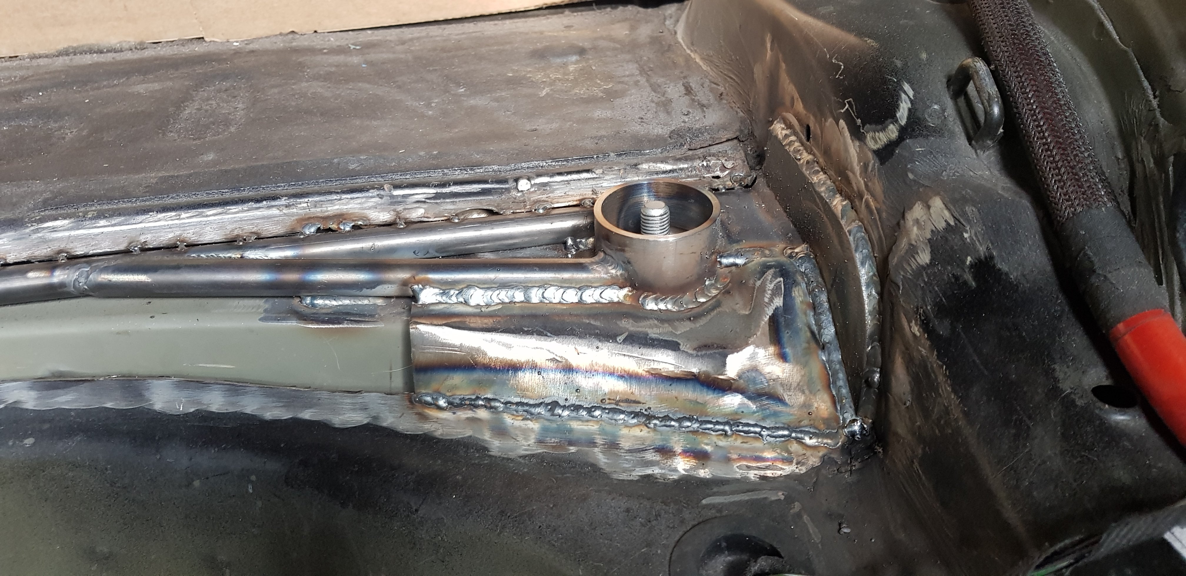 Plancher BMW E46 kit à souder renfort par dessus
